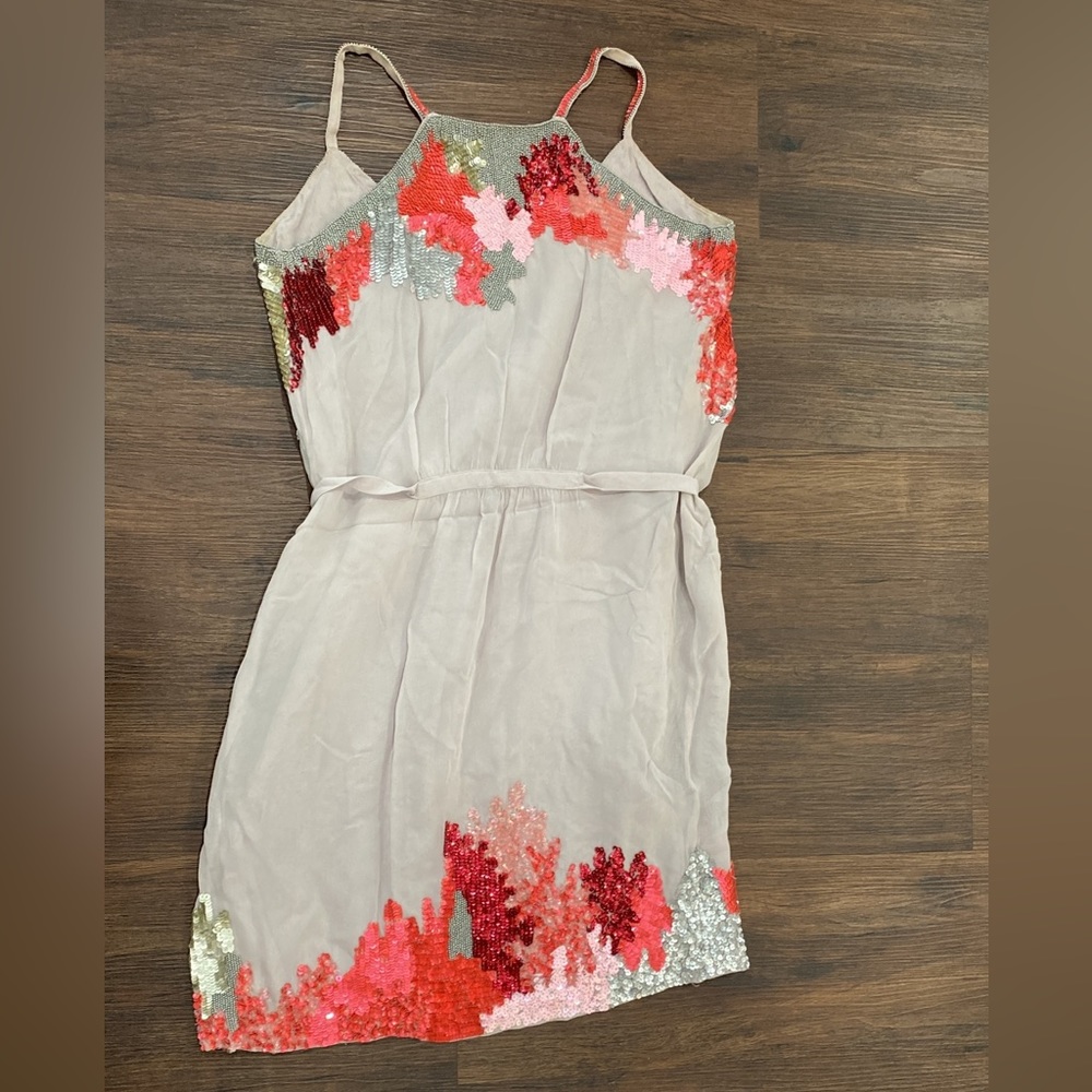 Dress - Picture 2 of 2
